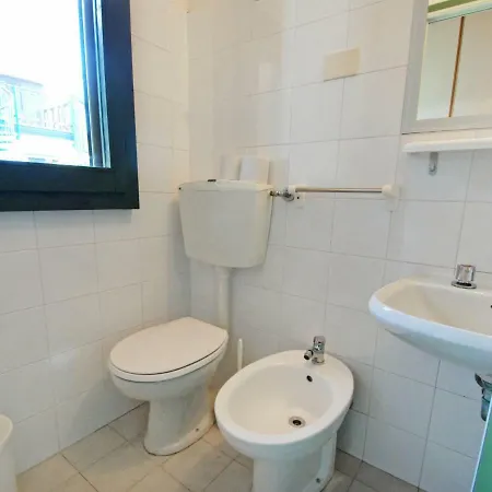 Holiday home Locazione Turistica Borsetti.20 *